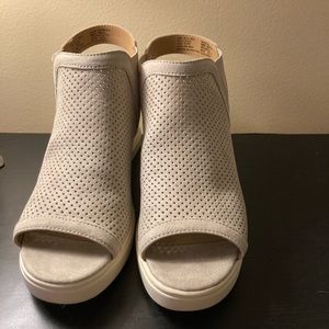 NWT Sonoma Great White wedge sandals
